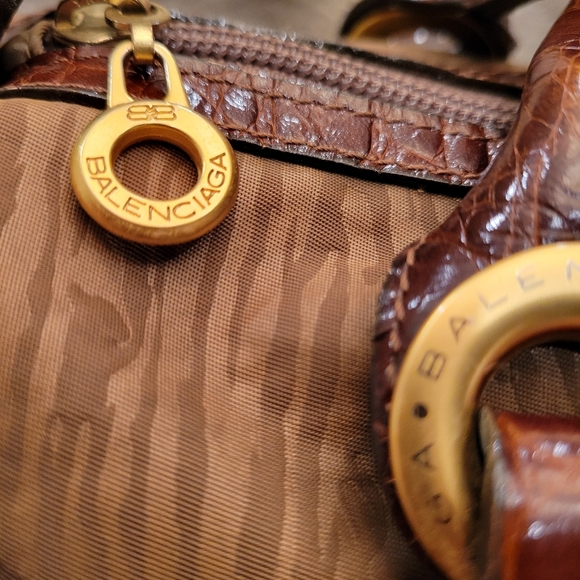 BALENCIAGA Boston Handbag BB~Beautiful! - Picture 4 of 16